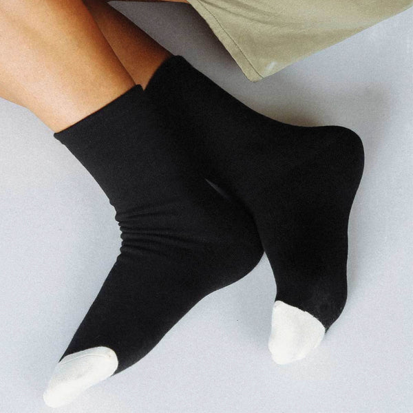 Norme Dipped Toe Socks